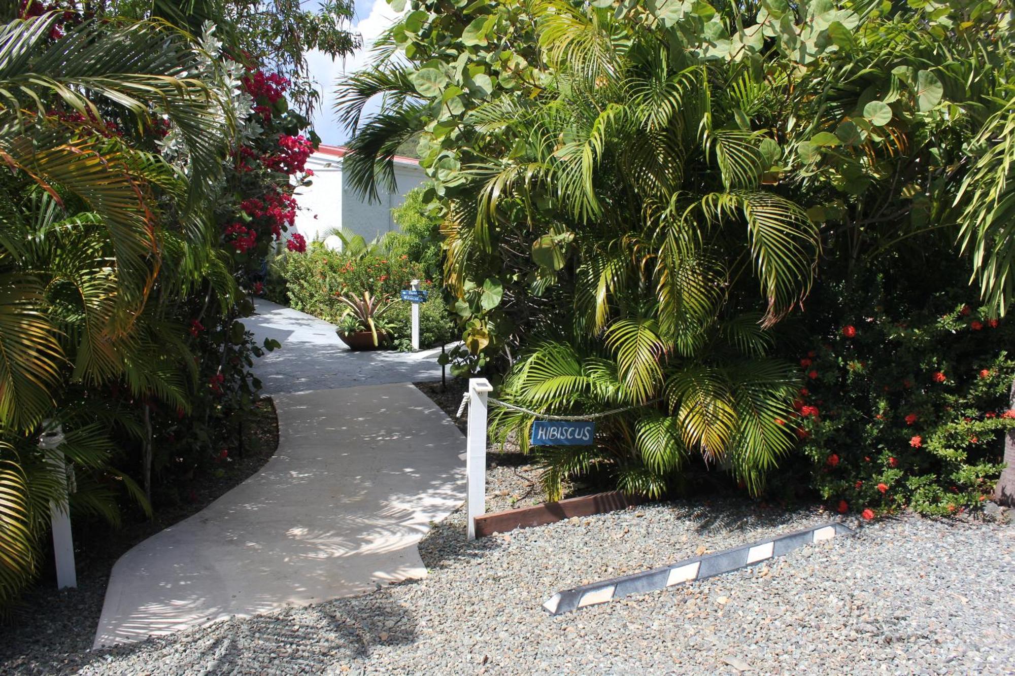 Hibiscus Suite At Sunset Serenade Enighed Exterior photo